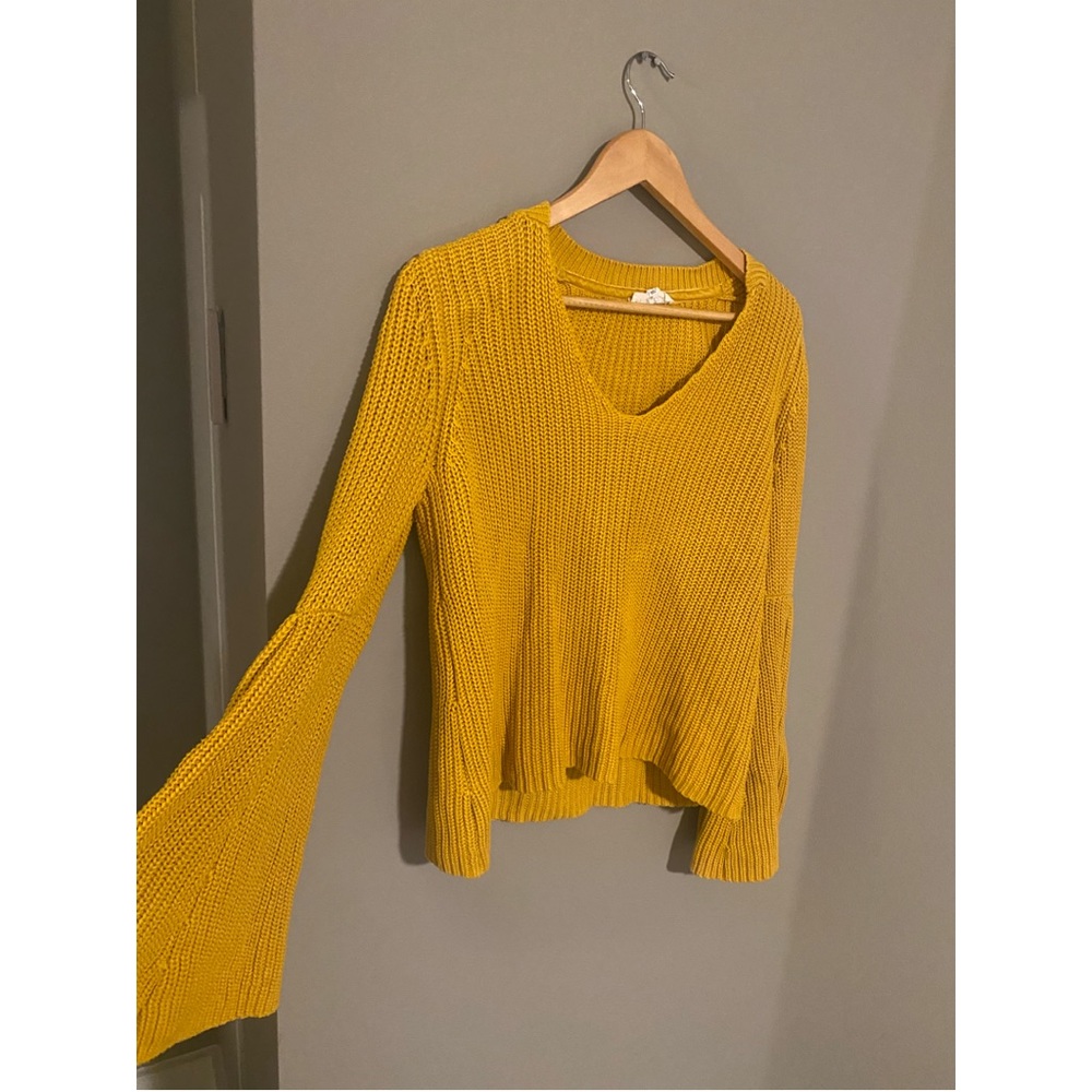 Yellow knit sweater v neck bell sleeve retro